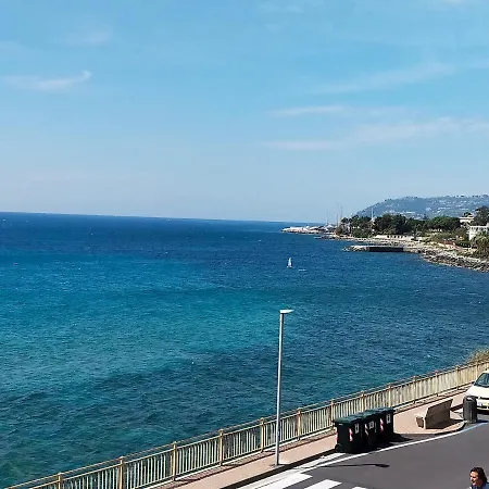 Apartment Appartamento Vacanze Per Una Sanremo Comoda